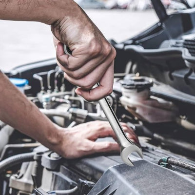 cle plate a cliquet pour reparations automobiles
