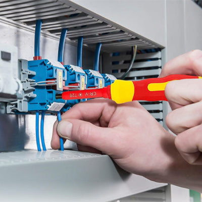 tournevis electricien changement fusibles